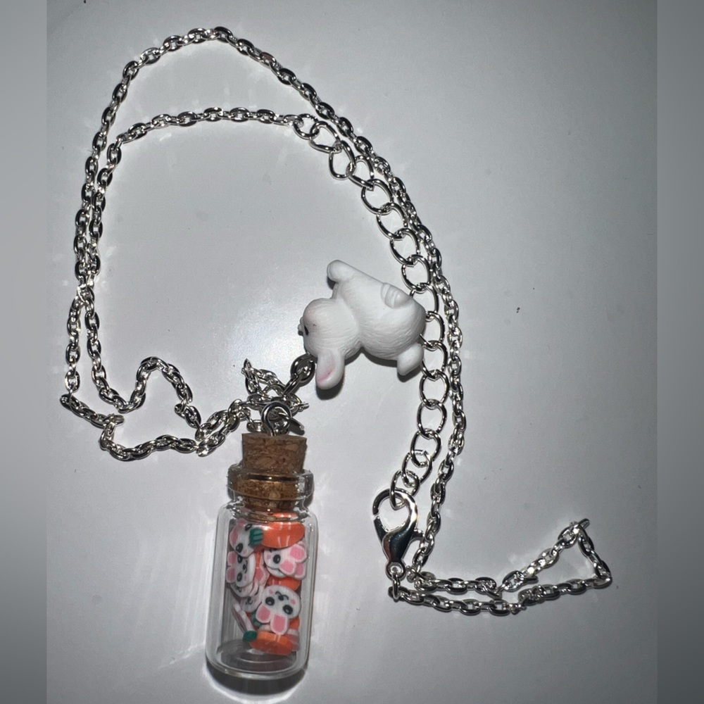 $5 ADORABLE EASTER NECKLACE. NEW. $5 IF BUNDLED ADJUSTABLE - Picture 9 of 16
